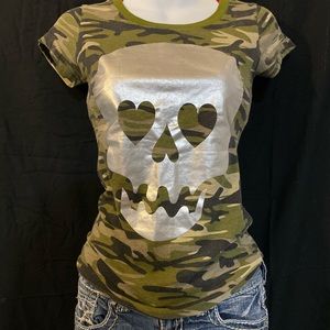 Camo skull tee